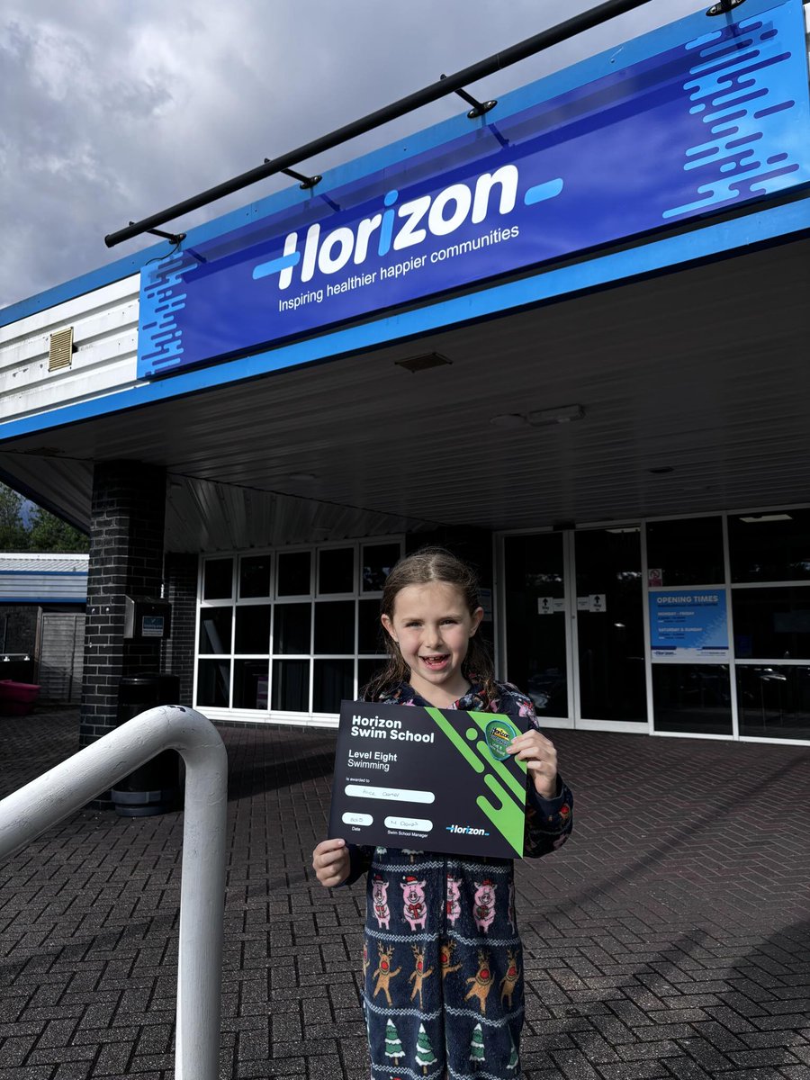 CarterSBethany's tweet photo. My little fishy has moved up into level 9 🏊‍♀️ 
I'm super proud of how well she is doing in both her lessons and at club training @horizonlc @HandWSC #swimmer #fishy #swimmum #proud https://t.co/0ncqeJEdzW