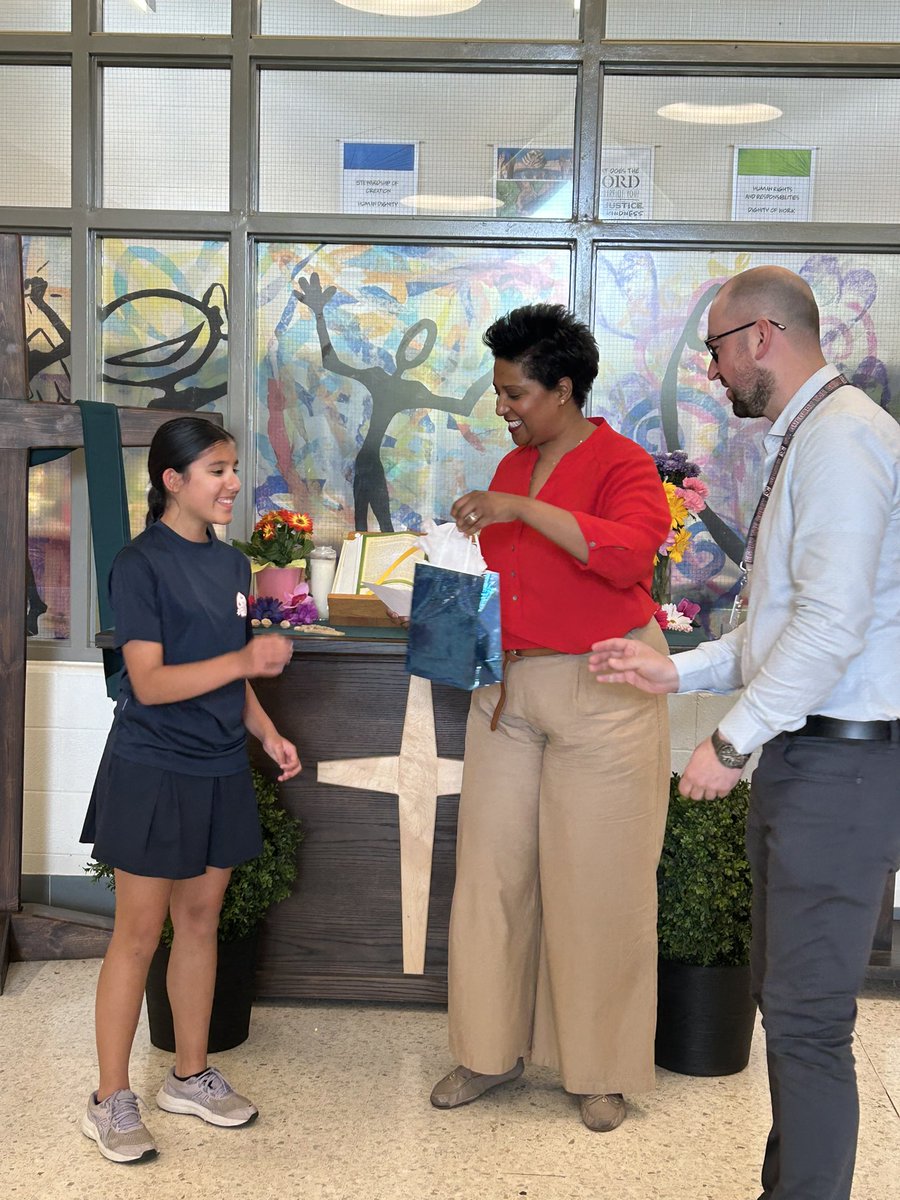 StTimothyHCDSB's tweet photo. Congratulations to Jaslyn R. on winning the SEA Ignite Technology Grant Award! We are so proud of you! 👏👏👏 https://t.co/8iigK95KWK