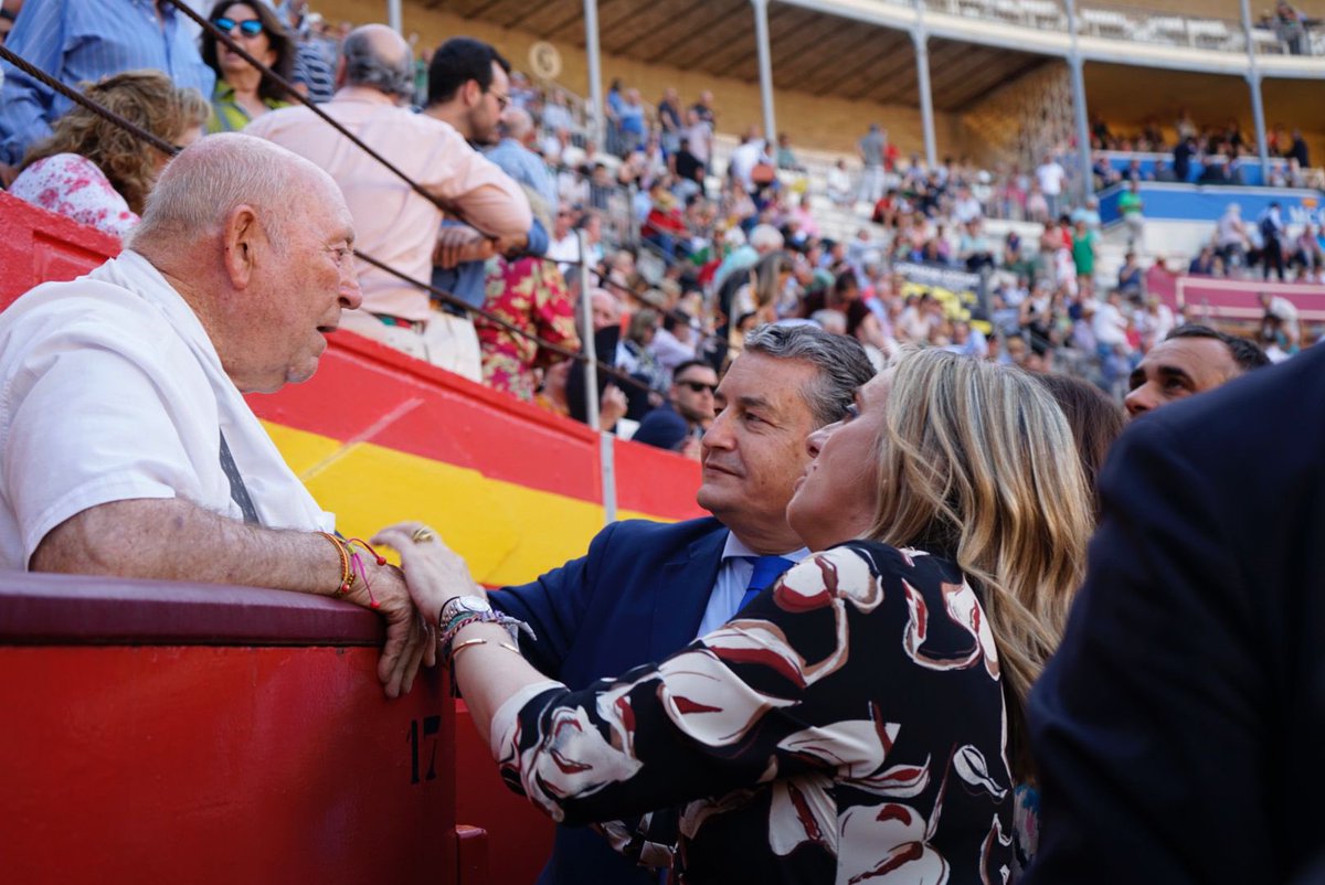 Cartel de mucha experiencia para abrir la Feria Taurina del Corpus 2024 en @granadatoro. Con toros de Domingo Hernández para @Ponce__Enrique, Castella y @DFelFandi, reciente Premio Taurino @JuntaGranada. #Andalucía es taurina.