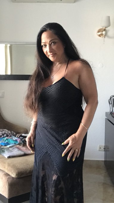 All have a good night I know I will 😈😈🤞🏻🤞🏻 https://t.co/FivnslNLld