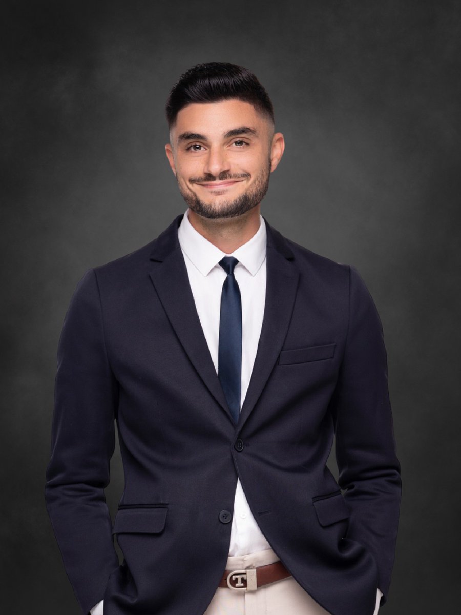 👋 Meet Alexander Deron Torcomian, a Class of 2014 law and society grad. He now works as a luxury property specialist. “Graduating with a Jefferson degree directly positioned me to apply for, get into and graduate from law school,” he says. Read more: brnw.ch/21wKi3I