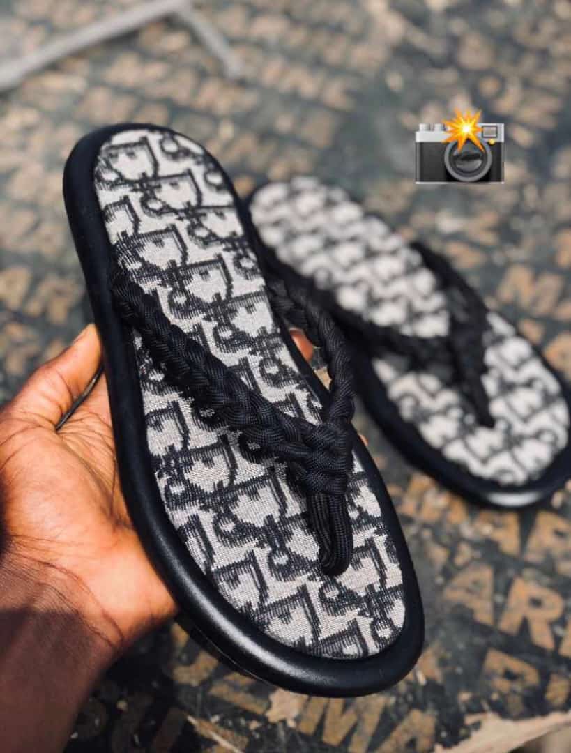 Please Retweet my hustle 🙏
Footwears at affordable price 
N10,000
Location:kaduna
Delivery nationwide 
Contact:08087006960
Dm for wholesale

Tags: Kwankwaso Abia state Todibo wuye biafrans Steeze national anthem Davido IPOB Tems wizkid