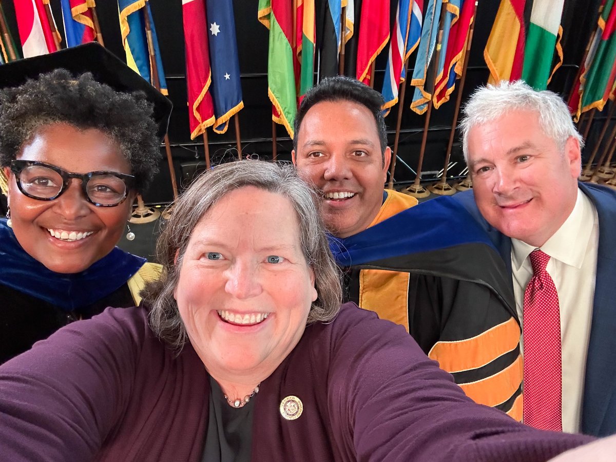 DelegateForbes's tweet photo. Congratulations to the Towson High School Class of 2024!

It was fun to see so many familiar faces among the students and families today. These Generals worked hard the past four years, and should be very proud of this achievement.

Onward! https://t.co/iuzVhWB8ca