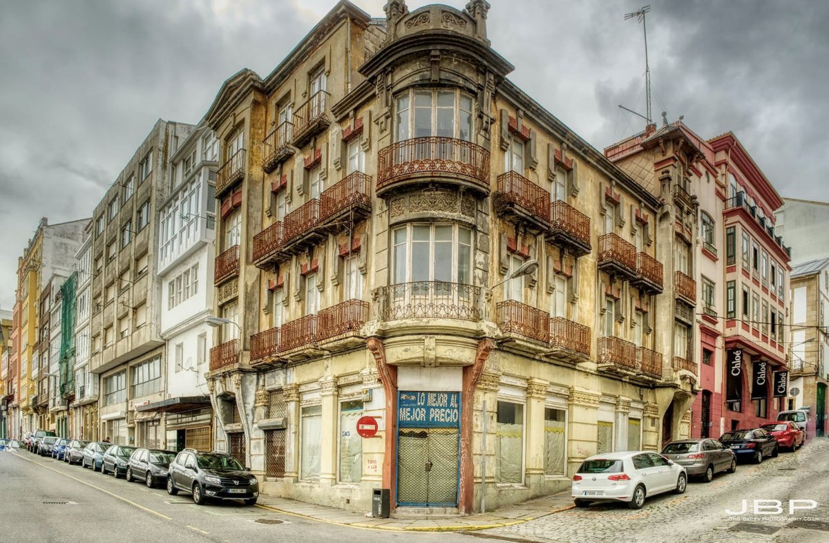 V is for… Vertical view 
#AlphabetChallenge #WeekV 
#Lugo #Spain #Travel #ThePhotoHour