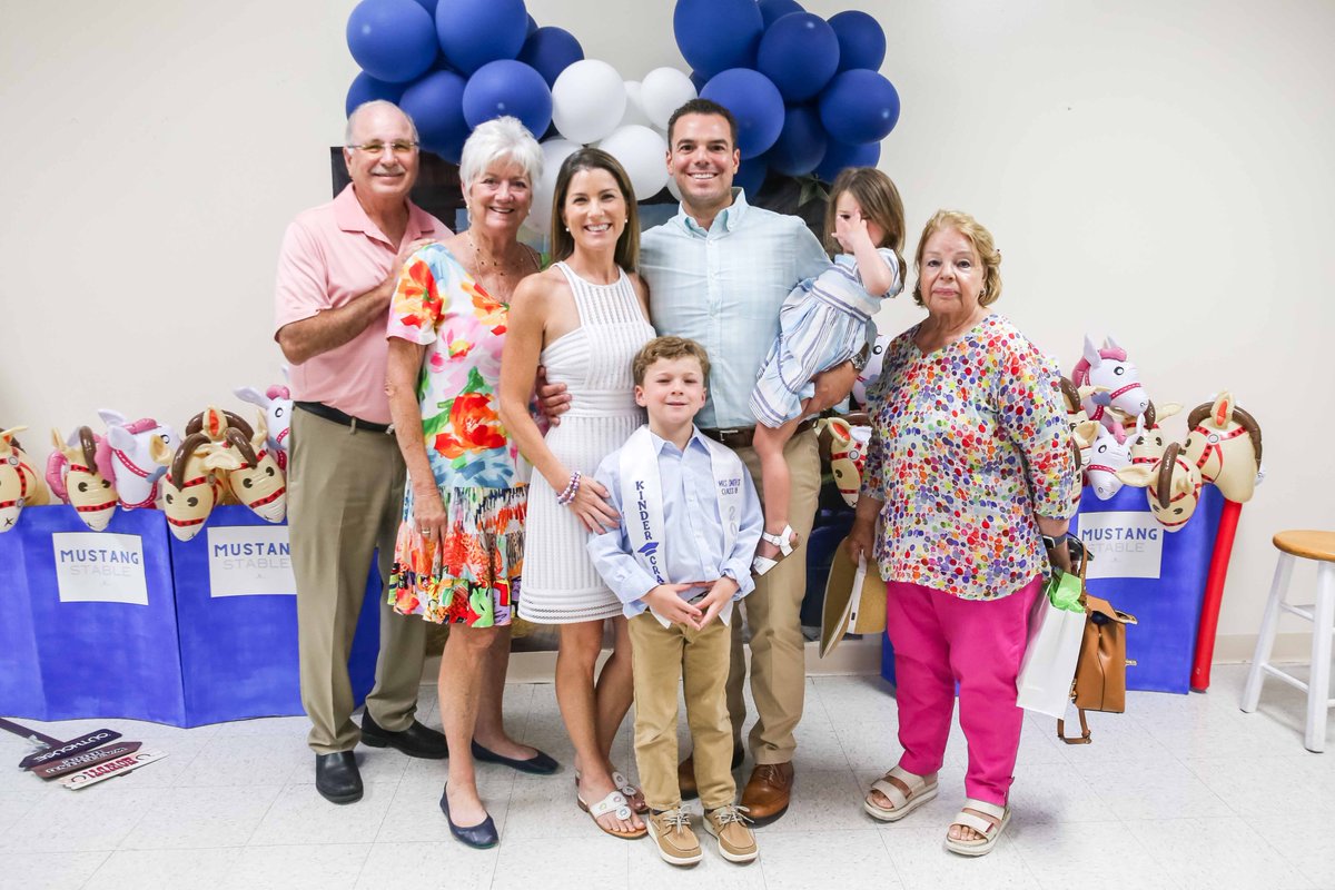 UnityDelray's tweet image. Congratulations to our kindergarteners on your achievement ceremony! 🎉✨ You&apos;re ready for 1st grade, and we couldn&apos;t be prouder of all you&apos;ve accomplished this year. Here&apos;s to new adventures and continued success in 1st grade! #KindergartenGraduation #FirstGrade #UnitySchool