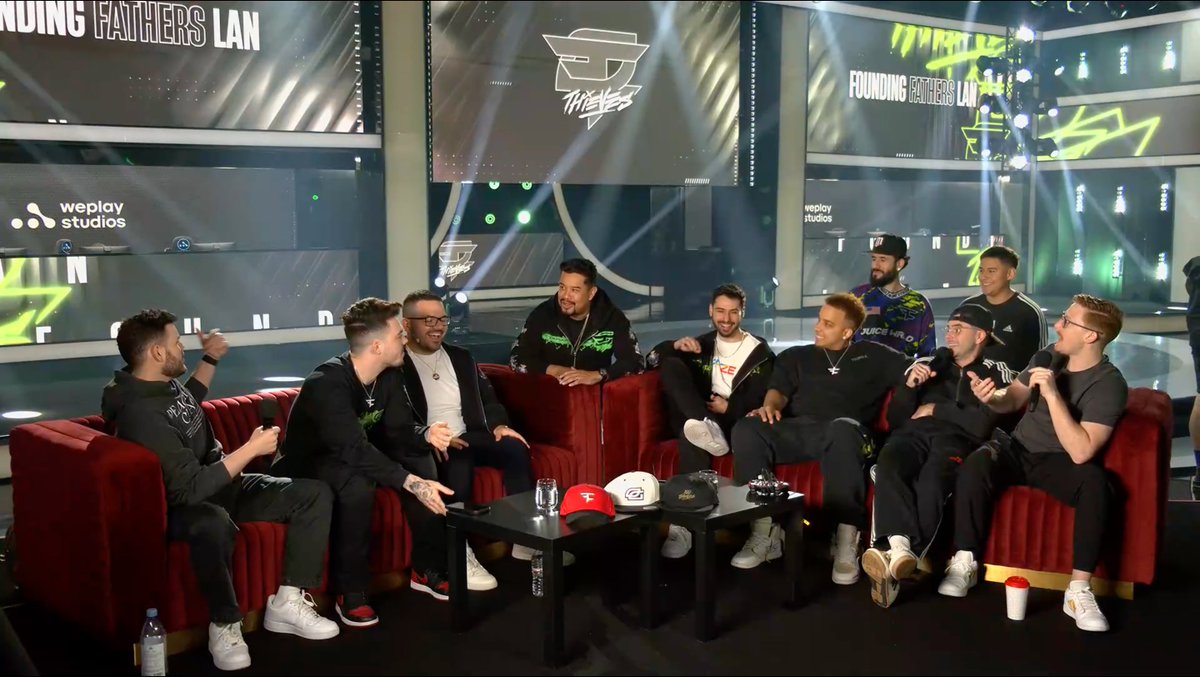 THIS is squad goals.