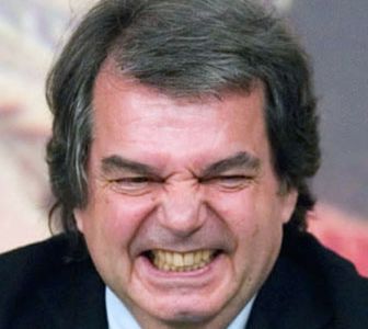 Il signorino @renatobrunetta si batte da sempre come un leoncino contro lo #StipendioMinimo.

Ora grazie al decreto #PNRR il suo stipendio al #CNEL (ente la cui abolizione era stata già stabilita da tempo) sarà di 240.000 € l'anno.

E i poveri muti.

#Brunetta