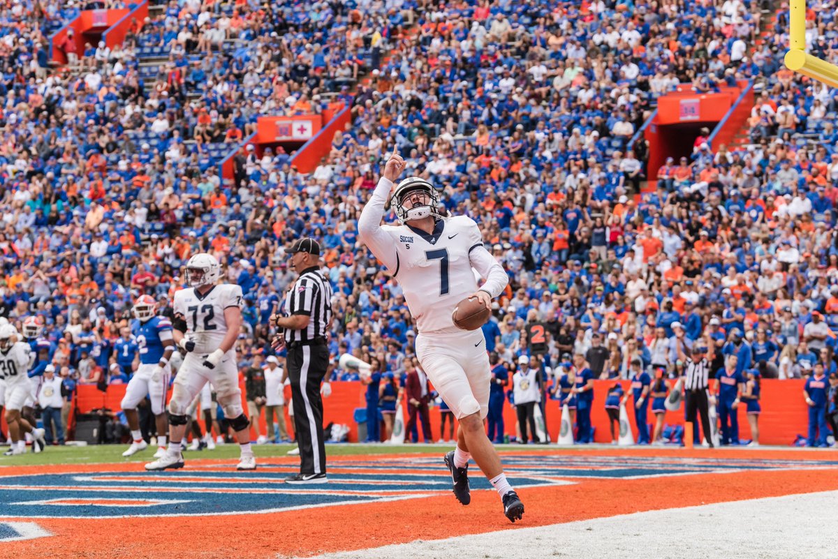 SamfordFootball's tweet image. 𝙎𝙖𝙩𝙪𝙧𝙙𝙖𝙮 𝙉𝙞𝙜𝙝𝙩 𝙄𝙣 𝙏𝙝𝙚 𝙎𝙬𝙖𝙢𝙥

🆚 Florida
🏟 Ben Hill Griffin Stadium
📅 Sept. 7
⏰ 6 p.m. CT
📺 SEC Network+

#HatchAttack | #AllForSAMford