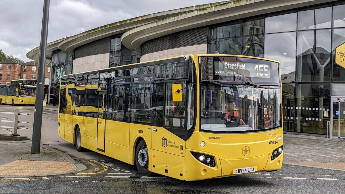 Bee-vora 🐝

@BeeNetwork @FirstManchester 69524 - BV24 LTA in #Rochdale Interchange this afternoon working a 455 service back to #Littleborough and #Stansfield.
