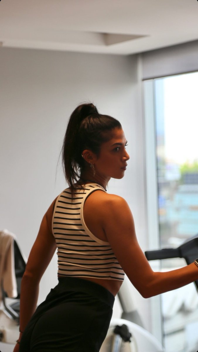 Biz ufaktan başladık 😉
Çabası ve azmi sayesinde her geçen gün zorlu süreci bir tık daha düşürüyoruz. Çalışmalar tam gaz devamm 🔥

[#GizemMemiç &amp; #GMFC]