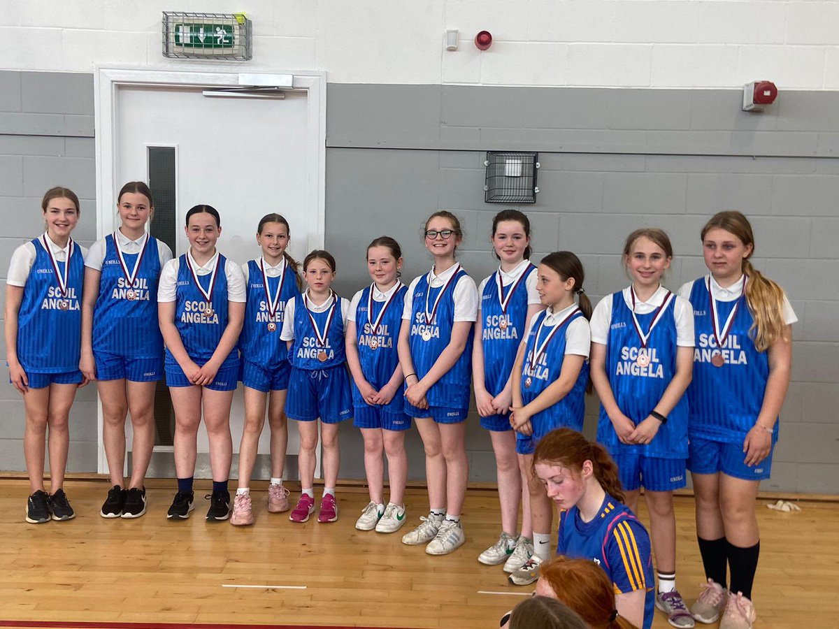 ScoilAngela's tweet photo. We had a great morning at the Margaret Curran Memorial Basketball Blitz in @presprimarythurles. We played some mighty matches and were delighted to be medal winners. #teachercolleague #remember #basketballfun 🏀🏀🏀 https://t.co/SFrMv7lqQM