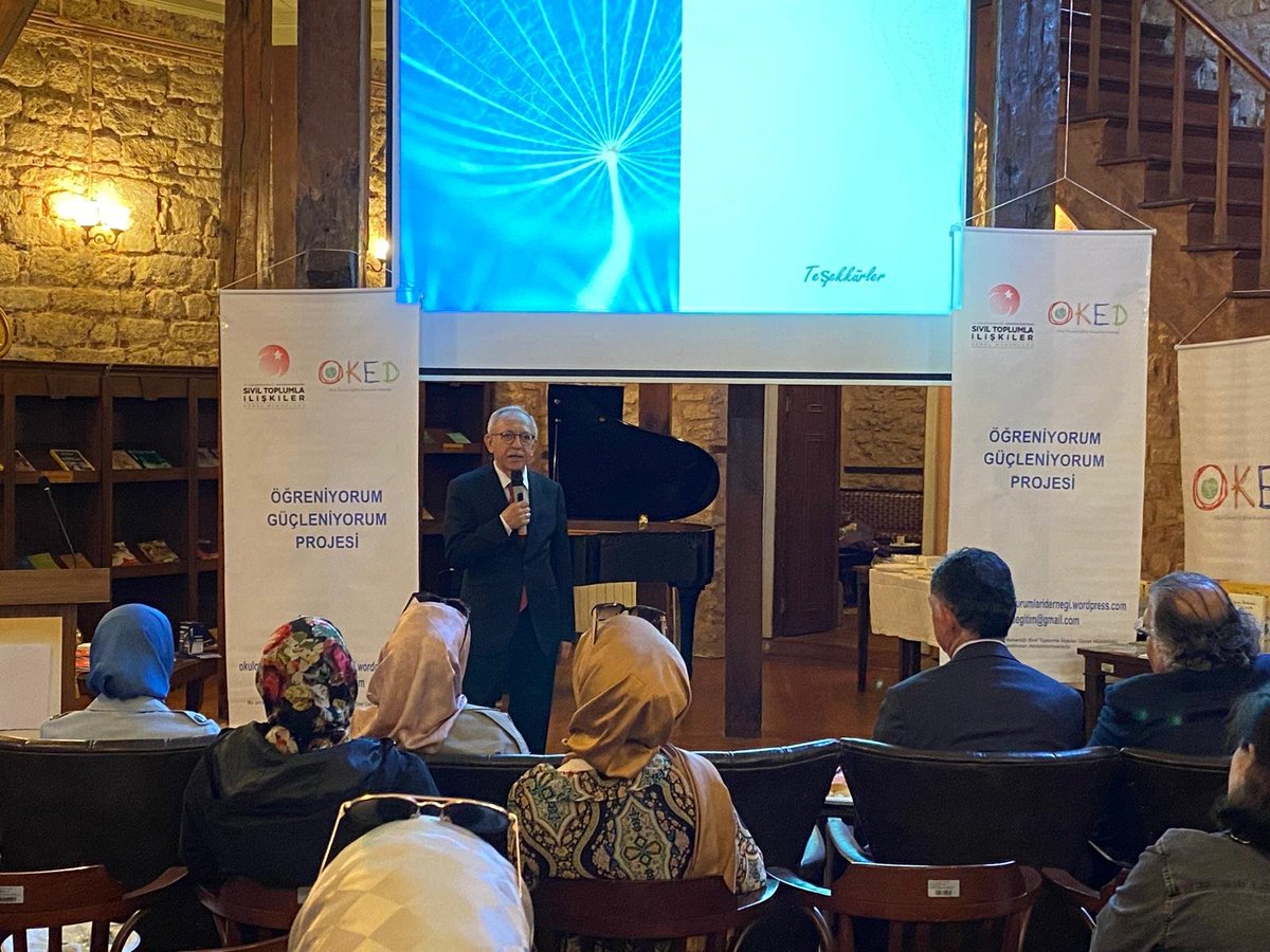 Okul Öncesi Eğitim Kurumları Derneği OKED'in "Öğreniyorum Güçleniyorum" çalışmasının proje tamamlama buluşmasına iştirak ettim. 

OKED'in Sivil Toplumla İlişkiler Genel Müdürlüğü desteği ve İstanbul İl Milli Eğitim Müdürlüğü işbirliğinde gerçekleştirdiği "Öğreniyorum Güçleniyorum