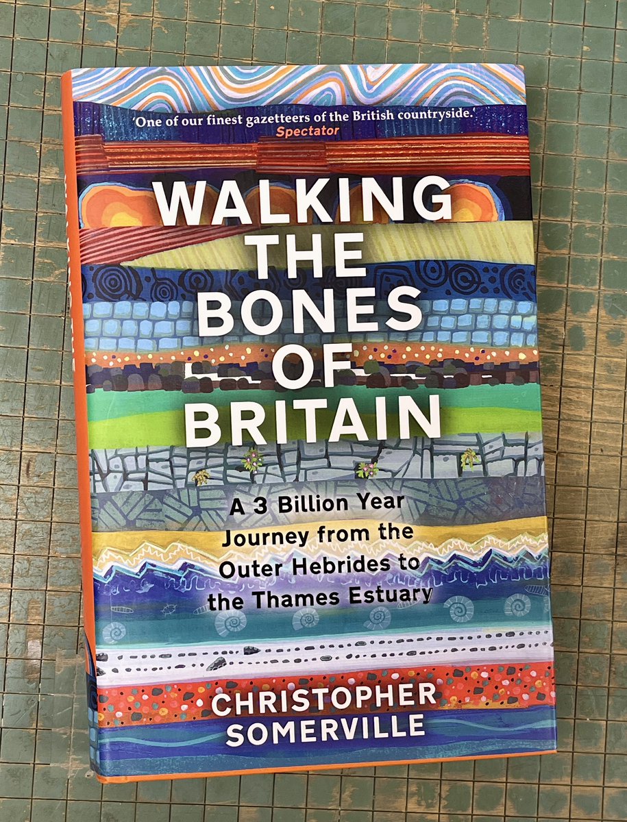 New books:
Walking the bones of Britain : a 3 billion year journey from the Outer Hebrides to the Thames Estuary / Christopher Somerville. Doubleday, 2023. #greatbritain #historicalgeology #geology