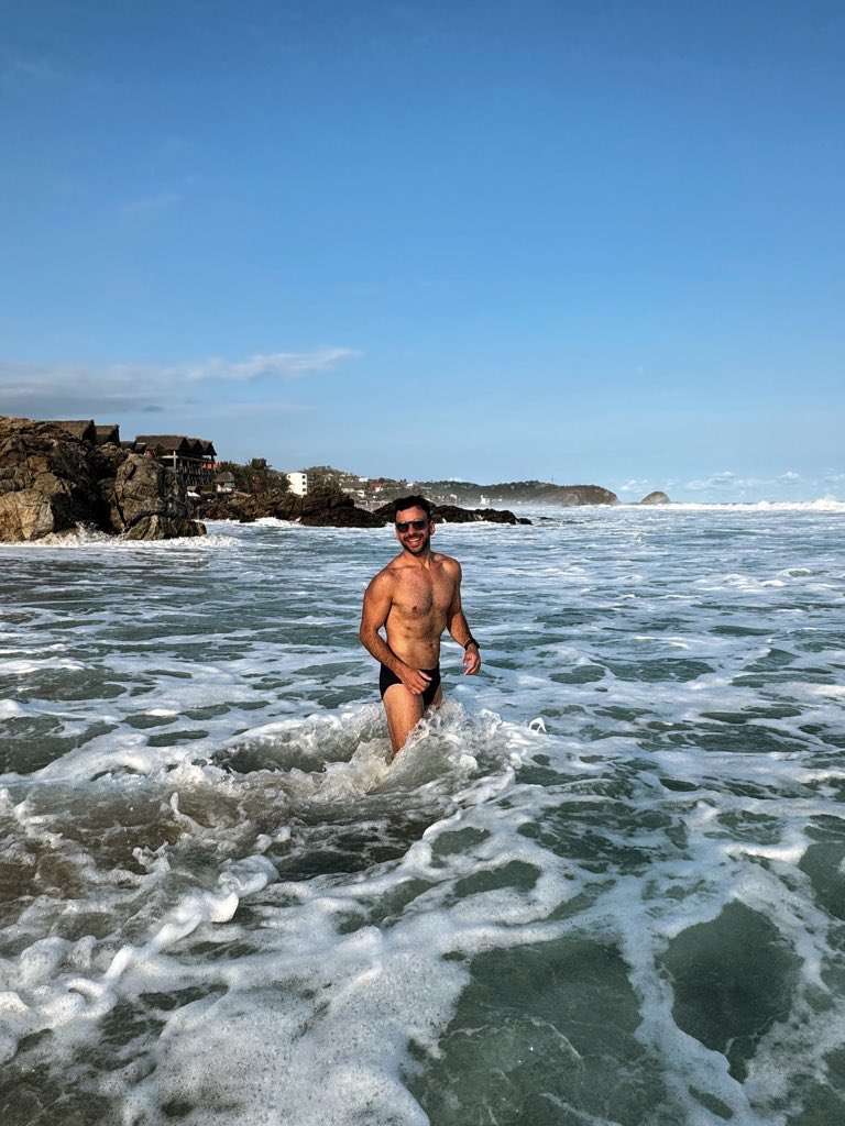 Armando Ubeda tweet media