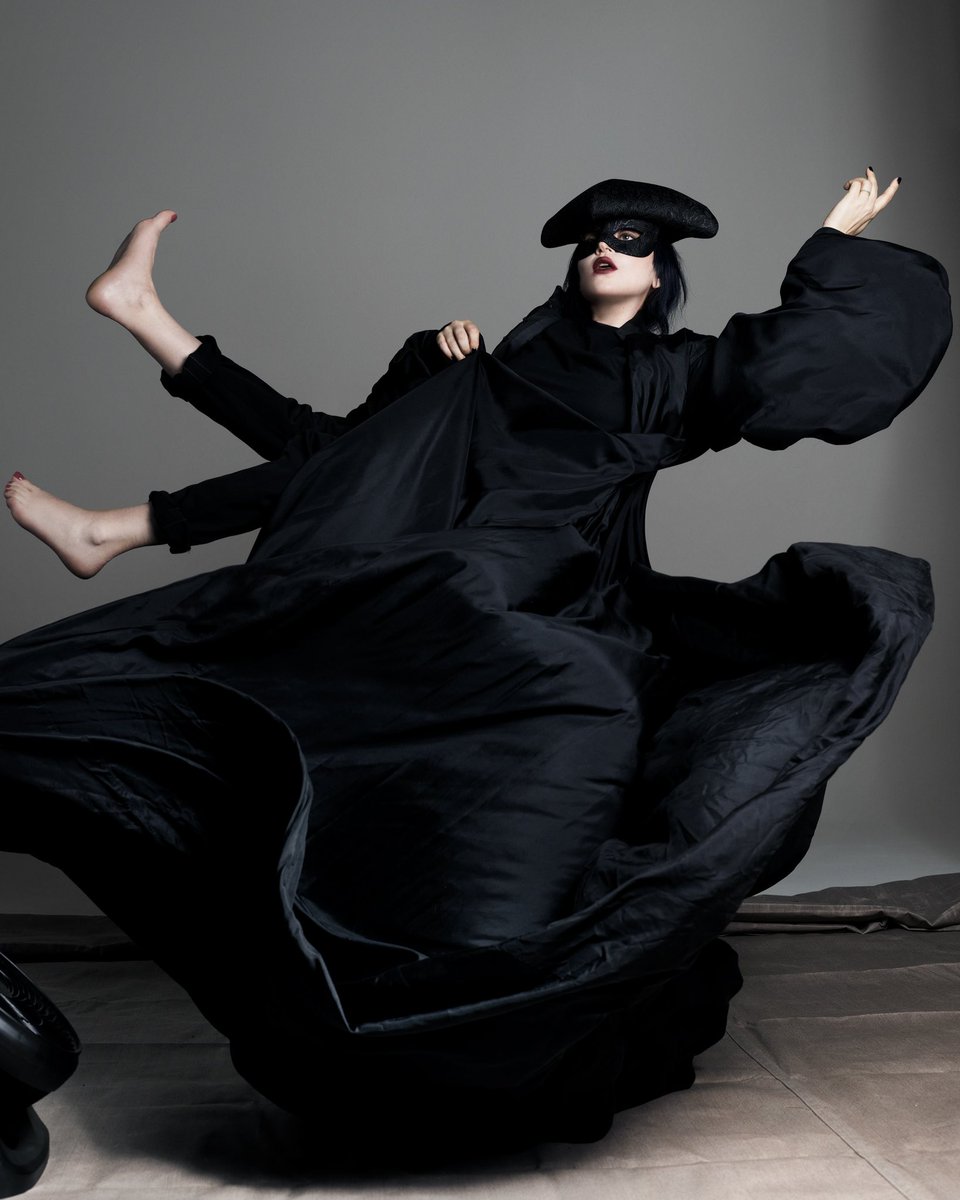 DOMEN & VAN DE VELDE tweet media