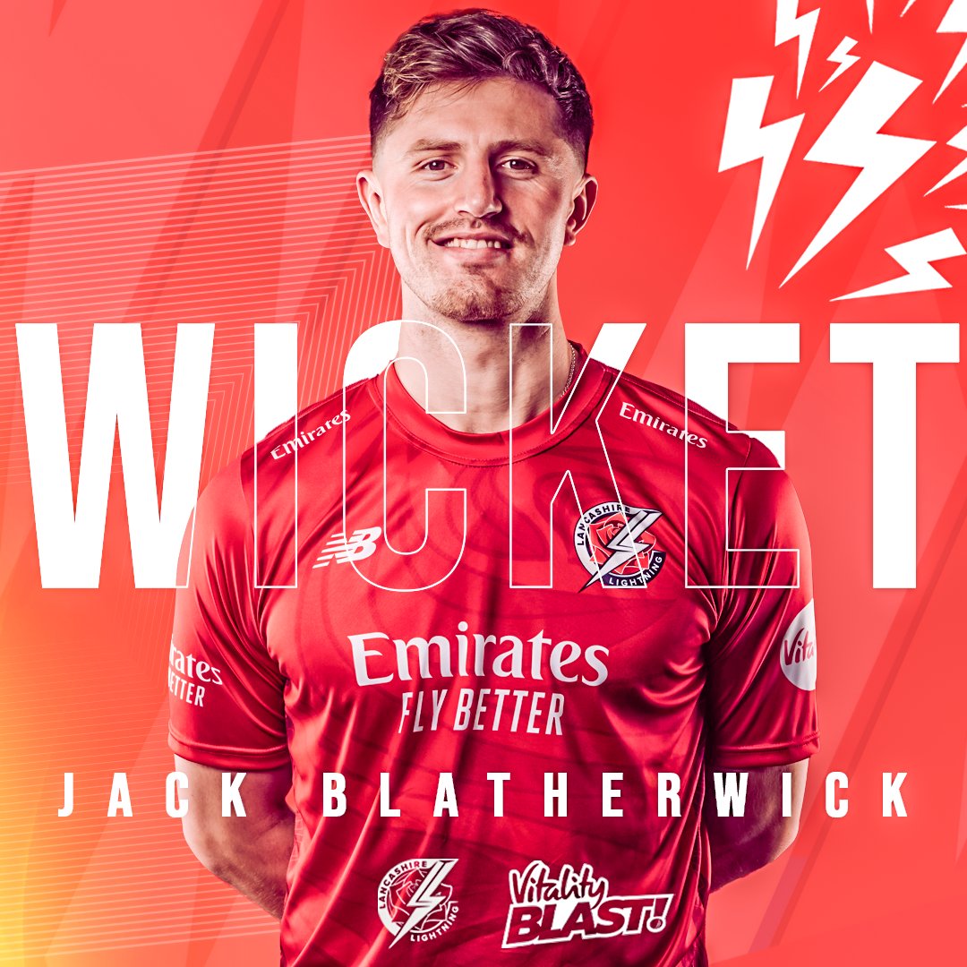 UTTER SCENES! 👏 Blathers has a third as Sowter picks out Green! 56-9 (10.6) Watch LIVE on #LancsTV! 💻➡️ bit.ly/LANvsDUR ⚡️ #LightningStrikes