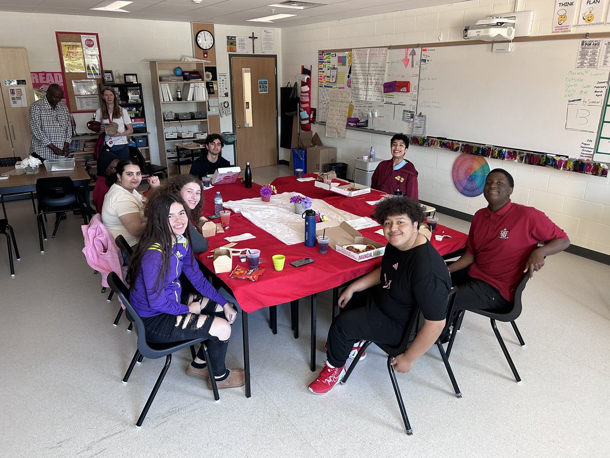 Mrs.Inglis tweet media