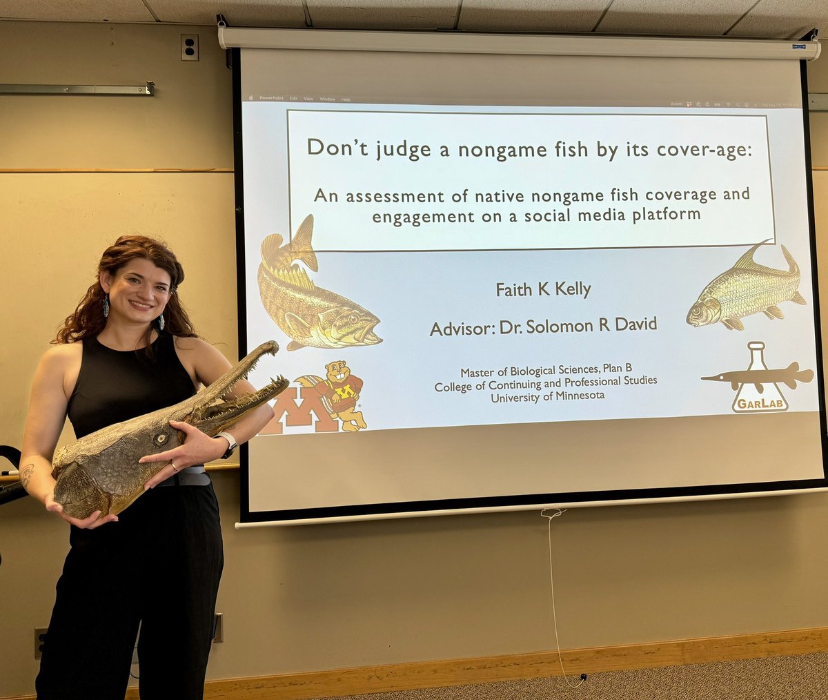 ConGARtulations Faith Kelly on successfully defending her Master’s research on native fishes in social media! <a href="/TheGarLab/">GarLab</a>’s first grad student!

10 years of <a href="/mndnr/">Minnesota DNR</a> Twitter data showed game fish featured more often than nongame fish, BUT engagement was the same for both groups!