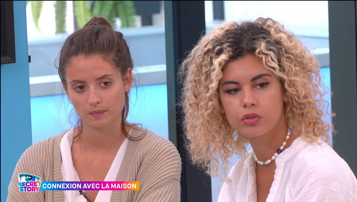 Justine : A un moment faudrait que Perrine disent la vérité arrête de prendre Lou et nous pour des c*ons tu vas pas faire une émission comme ça si tu veut tout cacher. Ils continuent à nous mentir c'est ça que j'aime pas LES TERMES !!!!!!
#SecretStoryLeLive #SecretStory