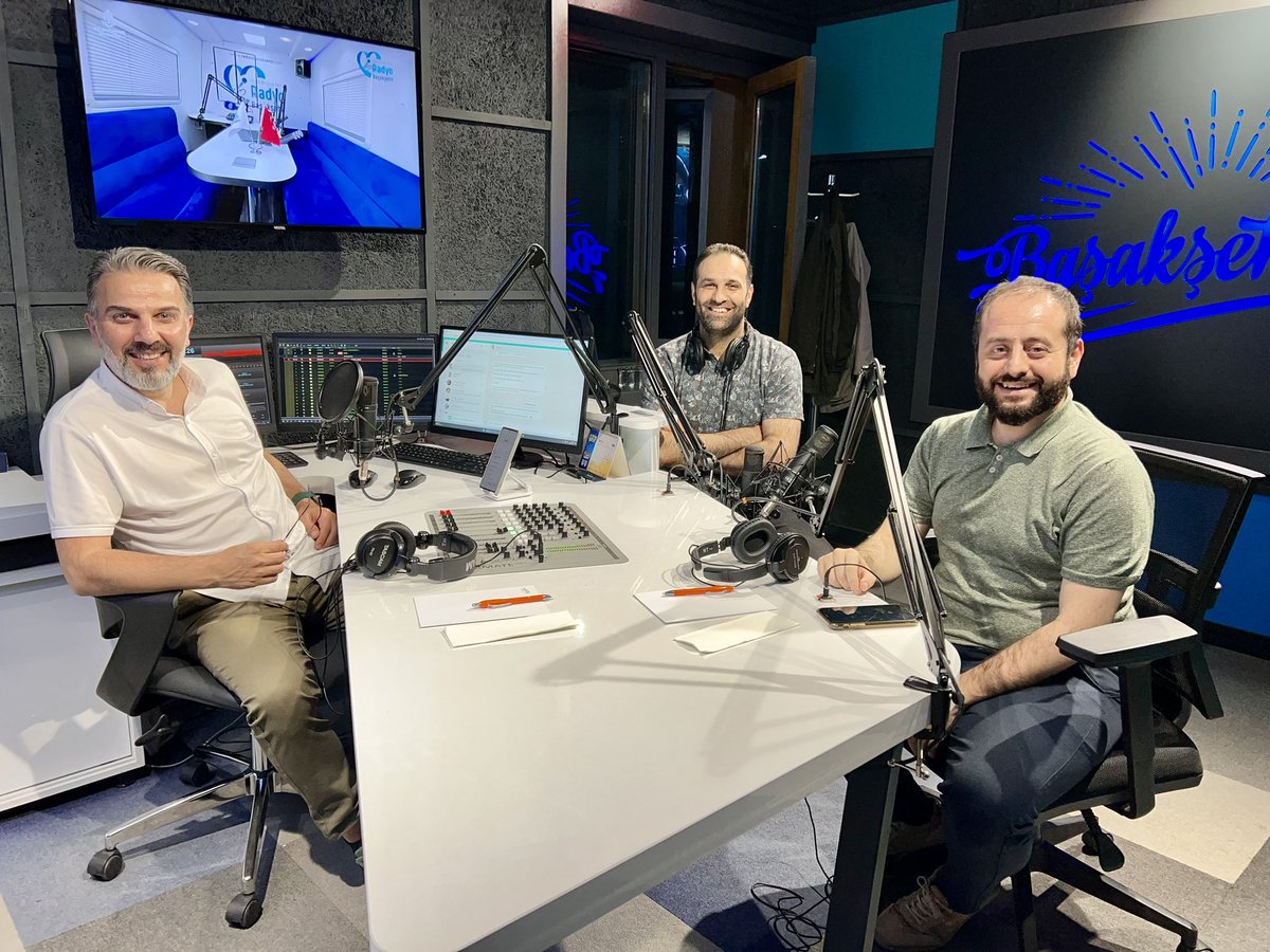 Radyo Başakşehir (@radyobasaksehir) on Twitter photo 🎙️Cüneyt Özdemir, Erkan Kaymaz ve Gökhan Yılmaz ile Horanta yayında.
<a href="/cuneytozdemirtv/">Cüneyt Özdemir🇹🇷</a>
<a href="/erknkymz/">Erkan KAYMAZ🇹🇷</a>
<a href="/gylmaz/">Gökhan Yılmaz</a>
📻 radyobasaksehir.com
📞 0530 387 5070
#mutluluğunsesisensin #radyo 🎙️Cüneyt Özdemir, Erkan Kaymaz ve Gökhan Yılmaz ile Horanta yayında.
<a href="/cuneytozdemirtv/">Cüneyt Özdemir🇹🇷</a>
<a href="/erknkymz/">Erkan KAYMAZ🇹🇷</a>
<a href="/gylmaz/">Gökhan Yılmaz</a>
📻 radyobasaksehir.com
📞 0530 387 5070
#mutluluğunsesisensin #radyo