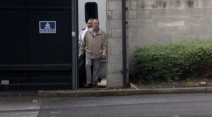 mikepriestley13's tweet photo. The best scene in #Corrie for months…. Roy being freed is a brilliant sight. #Corrie https://t.co/ZiEt0i1DaA
