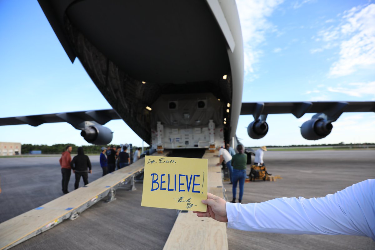 We believe in the Europa Clipper team!

Confirming something special arrived with the @EuropaClipper spacecraft ✈️.

Who’s ready for launch later this year?! We sure are. #GoEuropaClipper