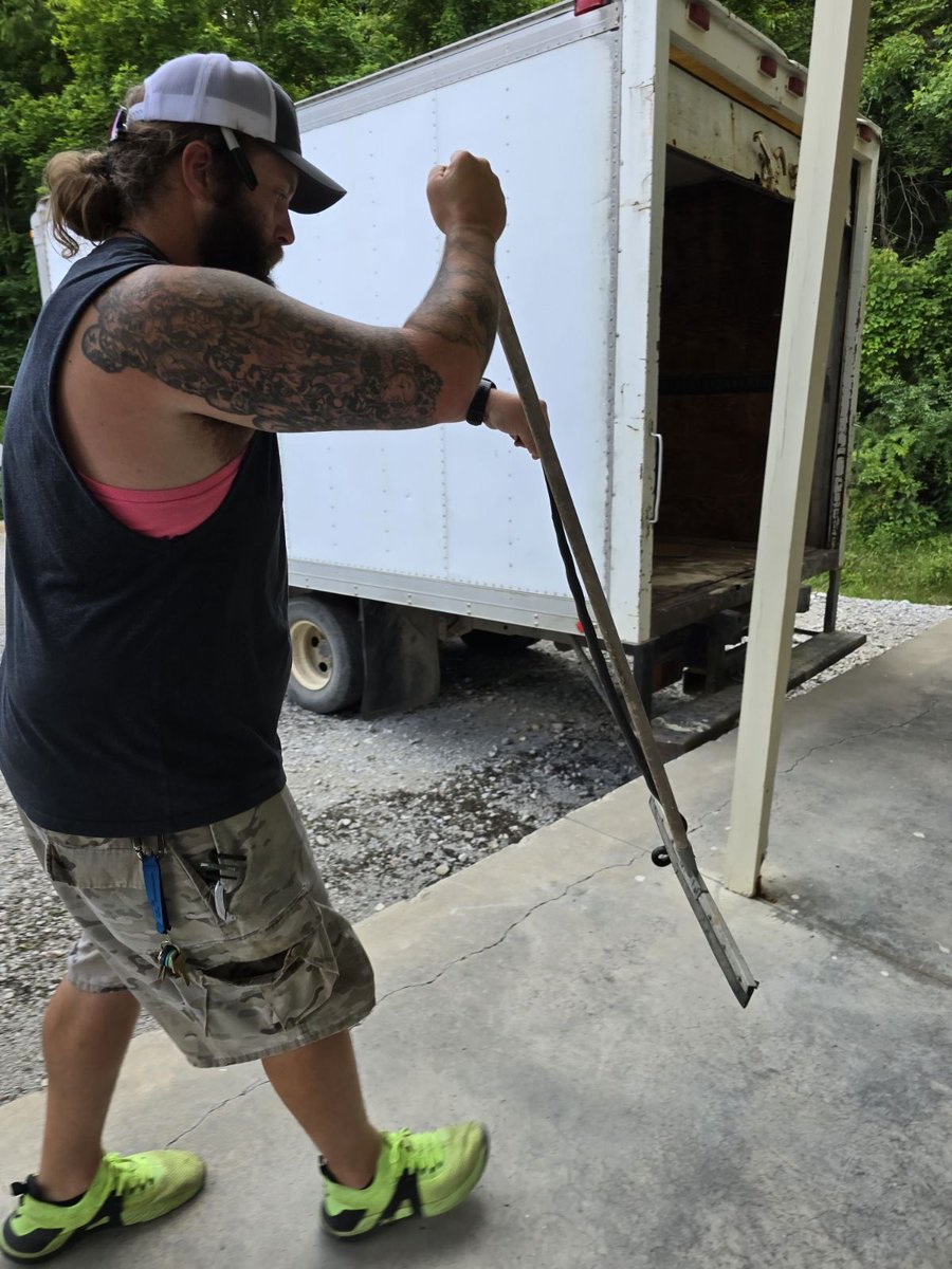 AbleMass's tweet photo. Came to work today to build firework shows, ended up removing the first snake of the summer from the building while I was at it. #PyroJesus #MrNoShoulders https://t.co/VCAayoM8lL