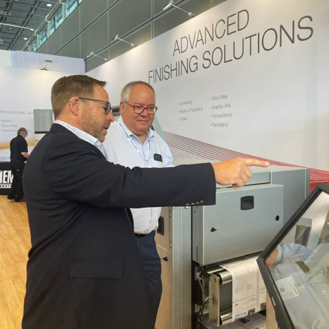 PolarisDirect's tweet image. Snapshots from our amazing experience at this year's @drupa exhibition in Düsseldorf, Germany. 📸 Here's to pushing the boundaries of what's possible in print and direct marketing!
#FutureOfPrint #wearedrupa
