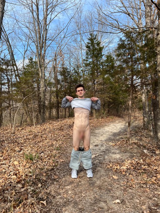 Catch me on the trails 😏 https://t.co/bOcH4kKGjE