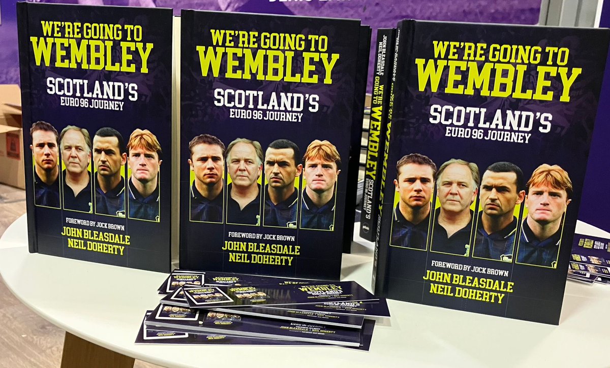There’s still plenty of signed books available so if anyone wants a copy please get in touch ✍️🏴󠁧󠁢󠁳󠁣󠁴󠁿

#WeAreGoingToWembley @PitchPublishing