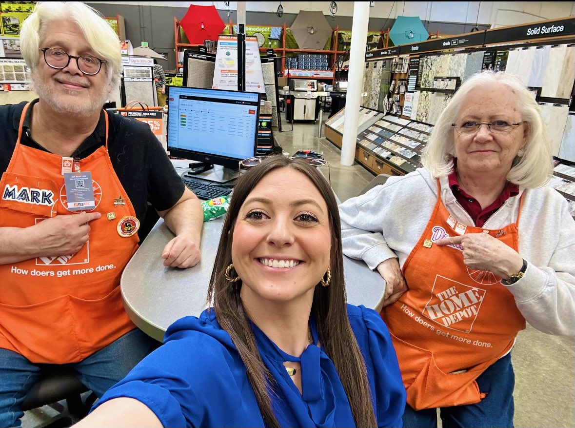 Pins x 2️⃣ 📍

🎉 Congrats to Diana and Mark from @HomeDepot Glendale for earning their bronze pins! 🎉🥉This duo has been killing it in their sales!👷‍♀️👷📈

Big thanks to BA @McKenzie_RWS for bringing all the smiles and presenting this great achievement!🫶

Silver is coming..👀🥈