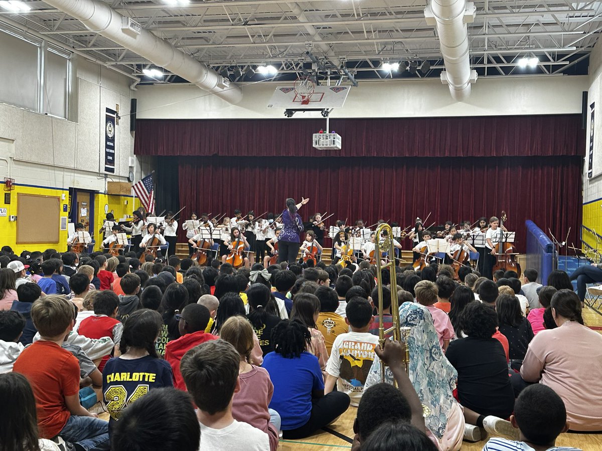 LexPerformArts's tweet image. Congratulations to the 4th and 5th grade strings and band students and their teachers at Bridge Elementary on a wonderful Spring Concert! Also loved the special guest flute player! @lexingtonsuper @BridgeSchoolMA @folmads @NotesByMrsC