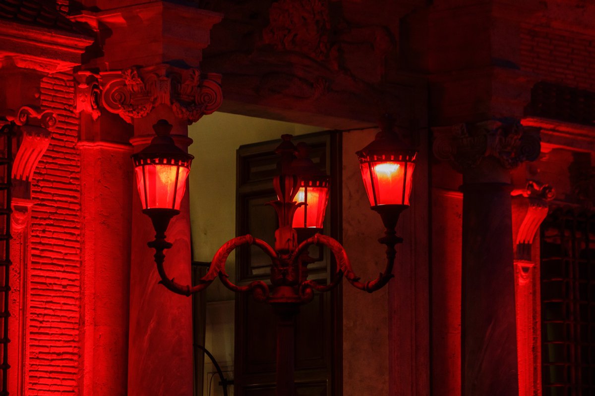 #GiornataMondialeSclerosiMultipla ❤️ La facciata di #PalazzoMadama si illumina di rosso per l’adesione del Senato alla Giornata mondiale della #SclerosiMultipla dal tramonto di giovedì #30maggio all'alba di venerdì 31 #WorldMSDay