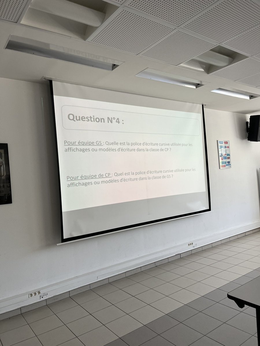 ninisedem's tweet photo. Formation rep+ la liaison GS/CP autour de l’écrit #educationprioritaire #productiondecrits #gestedecriture #copie merci @ORousselCPD17 pour sa co intervention https://t.co/9ld23SV5UP