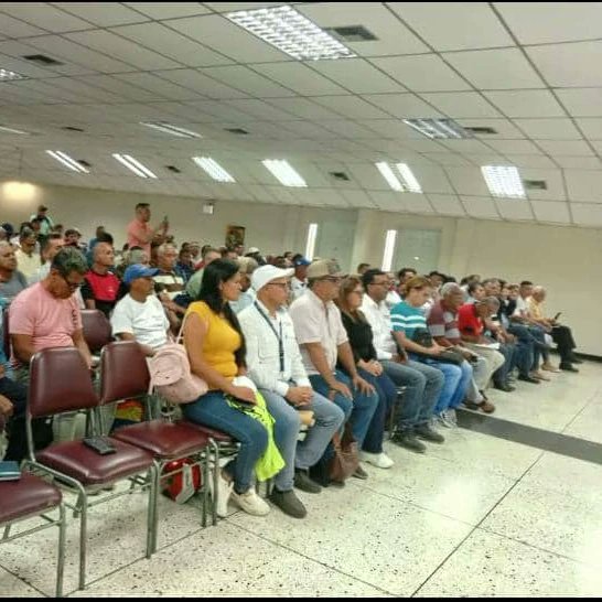 InsaiVeOficial's tweet photo. #PuebloMaduroActivo
YARACUY 📢
En aras de socializar la importancia del Programa de la Mosca de la Fruta, equipo INSAI realizaron Encuentro de Productores de Aguacate, en cogestión con el MinPPAPT, la Secretaria de Gobierno de esta entidad y Productores del edo.
@wcastropsuv https://t.co/uJzWZ5X0hJ
