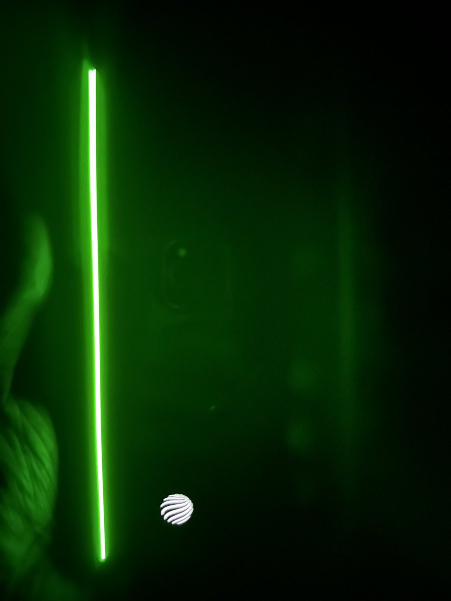 priyankadutta56's tweet photo. My vivo x80 is having green line problem today @Vivo_India https://t.co/Ykt4e8STfE