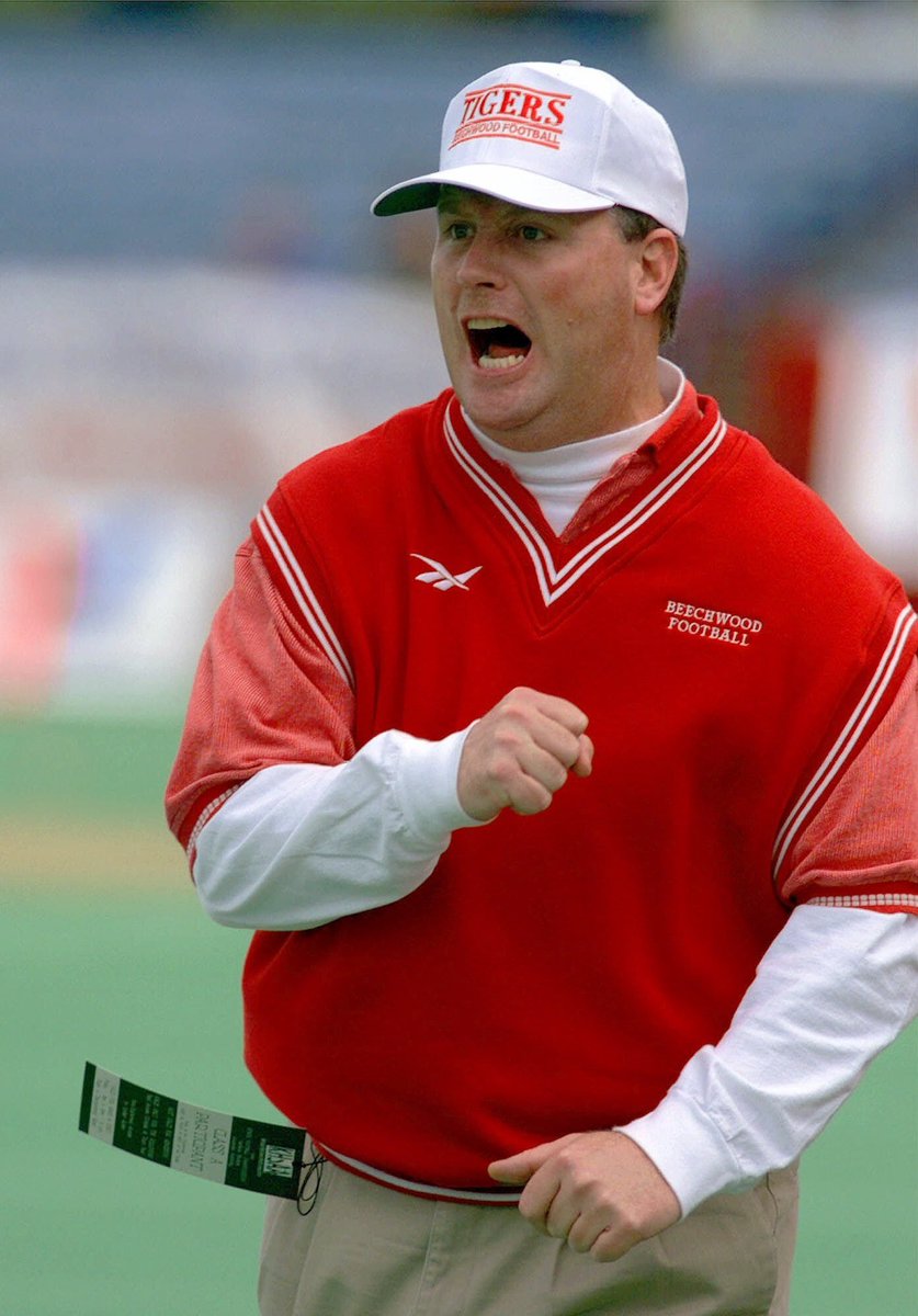 FOX19Joe's tweet photo. Legendary Beechwood football coach Mike Yeagle has died.

He won 8 state titles at Beechwood and became the first coach in Kentucky high school history to win 4 consecutive football state championships.

He won 87% of his games at Beechwood. https://t.co/dkHN81SCQI