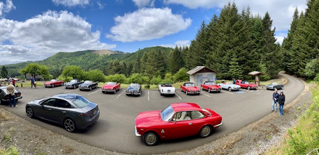 “Each year in April, the Alfa Romeo Club of Oregon puts on the ‘Old Spider Tour.’ This year was the 46th.” – Keith’s Blog

Read more: sportscarmarket.com/blogs/keith-ma…

#alfa #alfaromeo #alfaspider #vintagecar #classiccar #carblog #automotiveblog #blog #classiccars #sportscarmarket