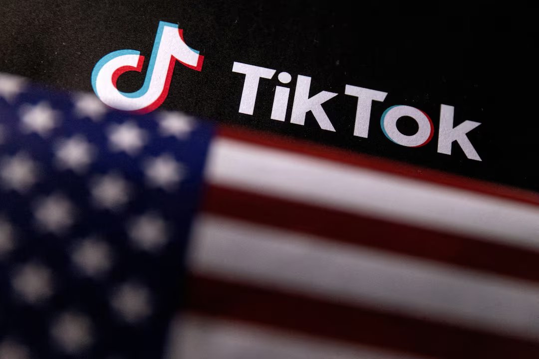$SNAP $META | TIKTOK WORKING ON SEPARATING U.S. APP ALGORITHM

TikTok is reportedly developing a new app for its 170 million U.S. users, using a clone of its core algorithm. 

This move aims to create a version independent of its Chinese parent, ByteDance, and address concerns