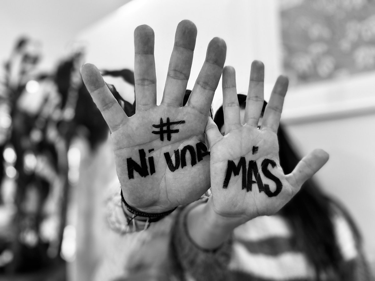 MariacSuecia's tweet photo. Lo ocurrido ayer en Bogotá claro que merece un rechazo colectivo, pero se necesita pasar de la indignación a la ACCIÓN. Hay ➕ de 20 casos en 2024. Más que números, ¡son vidas, familias! Debemos trascender titulares y fortalecer esfuerzos para eliminar violencia contra la mujer. https://t.co/PJg45mJW4H