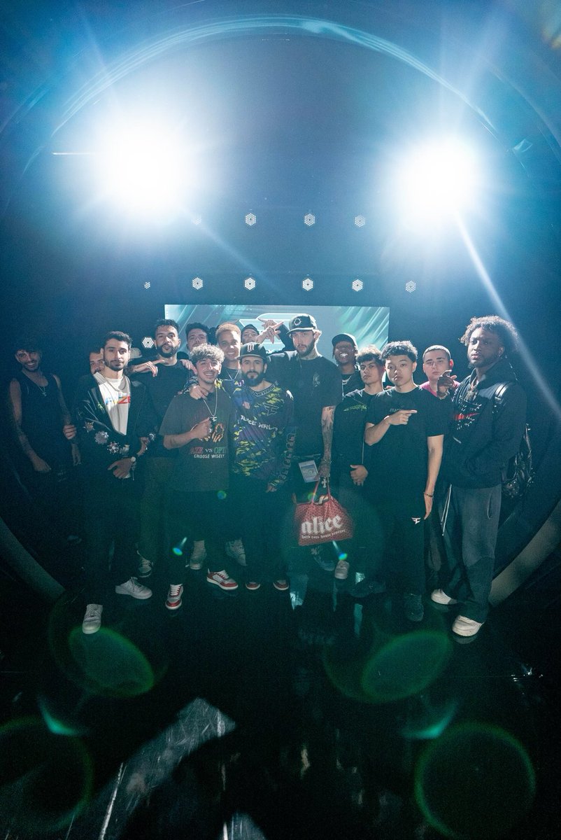 FaZe Clan tweet media