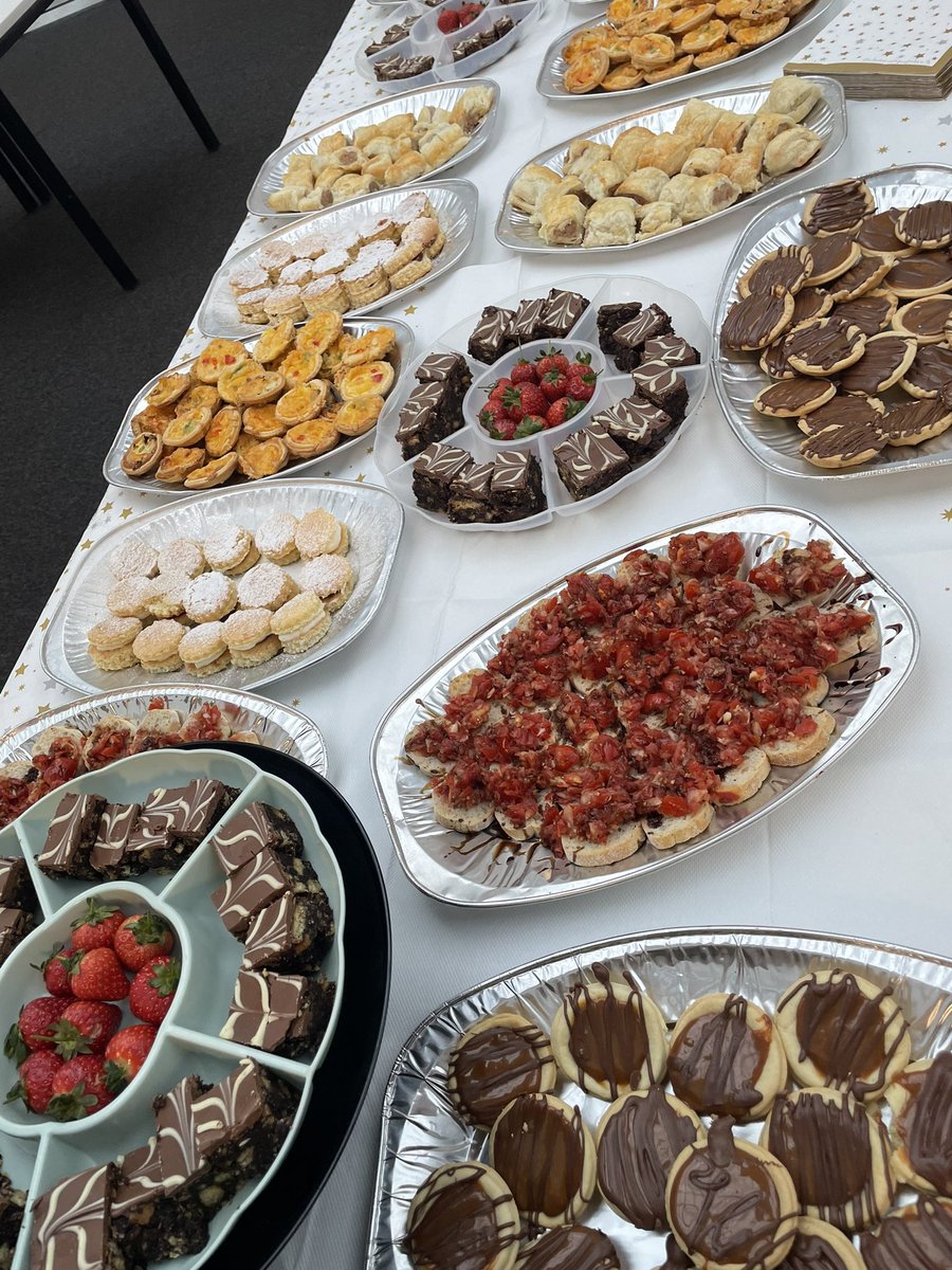 Fantastic work from our pupils making the food for all our guests at Prize Giving! It all tasted delicious 💜💚 
<a href="/BaldragonAcad/">Baldragon Academy</a>