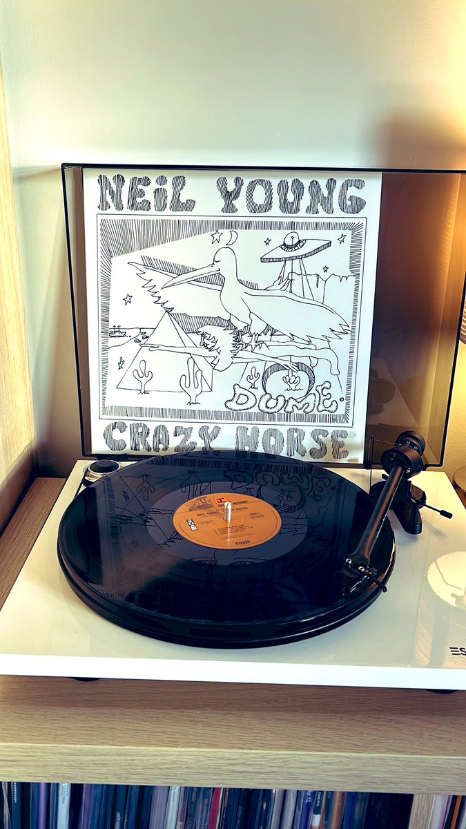 cleet_tweet's tweet photo. #nowspinning never a bad choice when its Neil Young, another great release this #dume #neilyoung @NeilYoungNYA https://t.co/kk72yQfREA