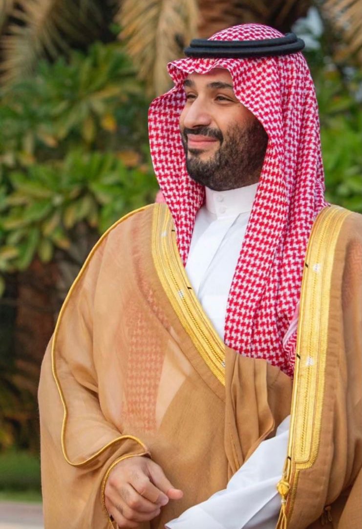 رُزق سمو سيدي 

#ولي_العهد_الامير_محمد_بن_سلمان‌ 

بمولود اسمه عبدالعزيز بن محمد بن سلمان

تيمنّا بالمؤسس الملك عبدالعزيز بن عبدالرحمن 

(جعله الله مواليد السعادة)