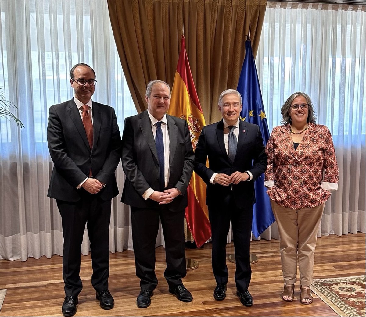 Met with <a href="/jordihereub/">Jordi Hereu</a> this morning 🇪🇸

We agreed to pursue an MoU for a partnership on AI and super compute, energy transition, supply chain resiliency and competition in sectors like banking.

And of course, we talked about Taylor Swift’s Eras Tour taking over Madrid tonight!