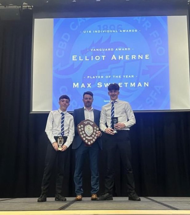 Pêl-Droed Plasmawr tweet media