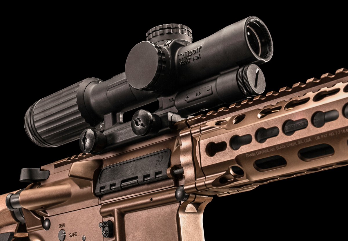 When we designed the VCOG, we had two goals in mind: extreme durability and absolute precision. This highly rugged, illuminated FFP riflescope is made for the battlefield and perfect for the range. @DanielDefense #VCOG #ScienceOfBrilliant