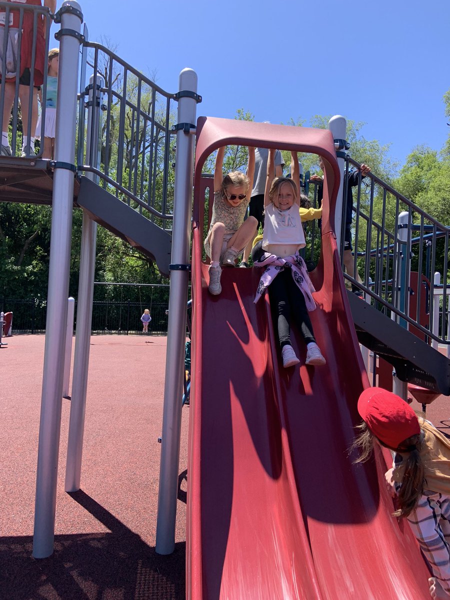 MrsRategan's tweet photo. Buddy recess to end the year!! @AHSD25Olive https://t.co/2bK2CThqwC