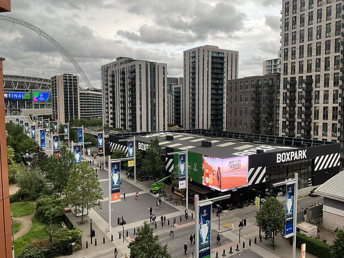 Cuartel general de la @COPE en Londres. El @partidazocope se hará el viernes desde el centro de la capital inglesa con Juanma Castaño y el sábado desde Wembley. El @tjcope con Paco González durante todo el día desde dentro del estadio. @miguelitocope con el Real Madrid