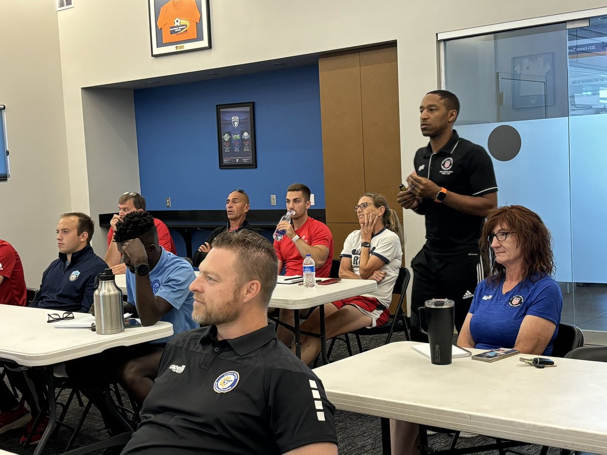 KSRefereePro's tweet photo. #KSStateCup returns tonight for the 3rd & final week. #KansasReferee took advantage of Memorial Day to prepare & continue their education with our very own Jon Freemon, FIFA Referee. No off days, as we understand what’s at stake & want to preform at a high level.
#KSRefPro #KRDP https://t.co/HyDbBzkDdR